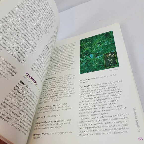 Herbs For Pets The Natural Way To Enhance Your Pets Life By Gregory L Tilford - Picture 9 of 10